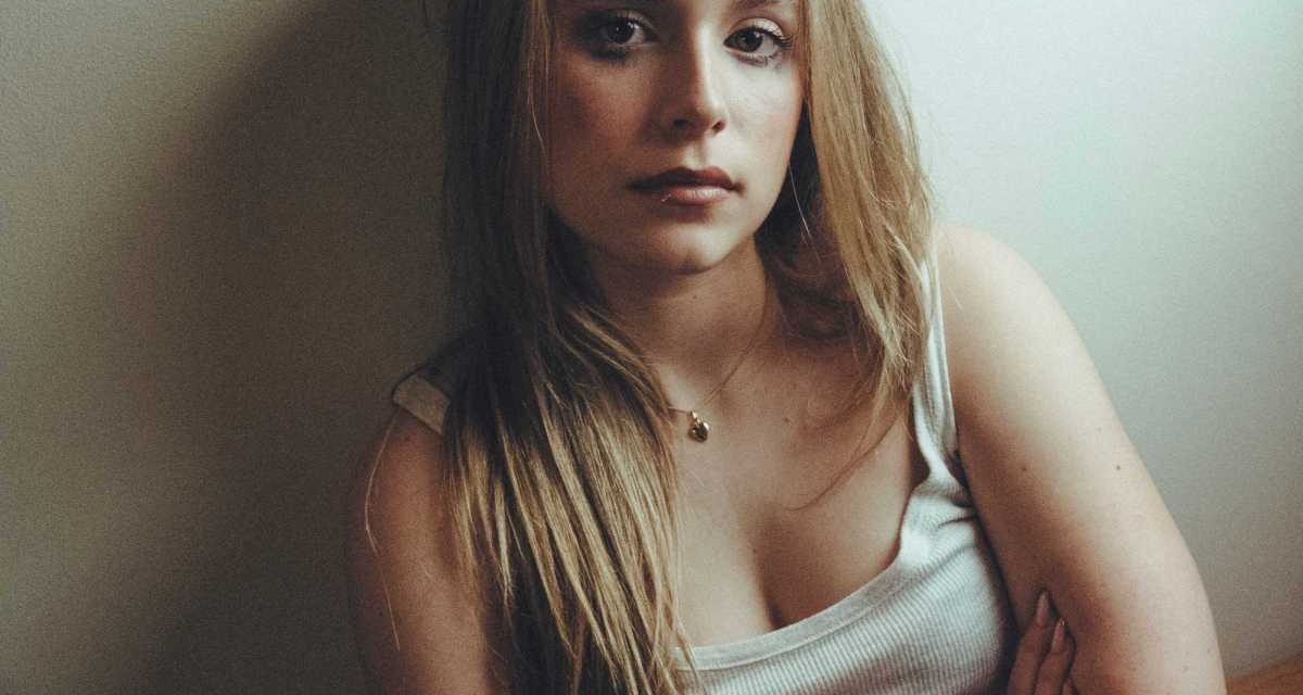Olivia Aliotti is back with “breakfast buffet”: listen – Aipate
