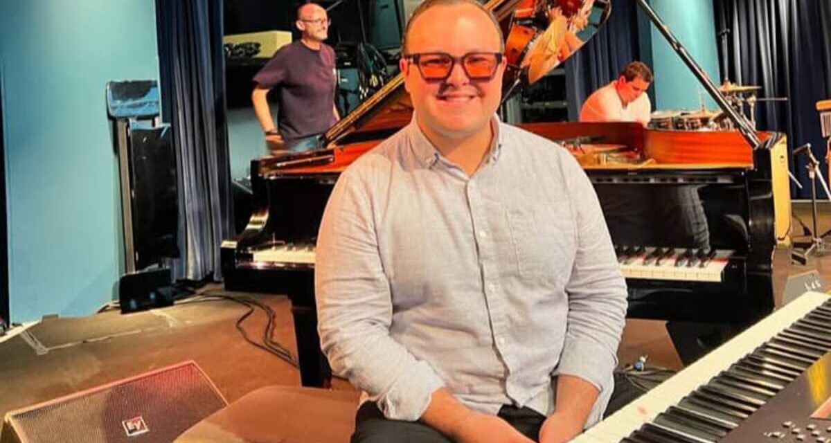 Dive into Kemuel Roig’s Melodic Universe: A Fusion of Emotion and Technique