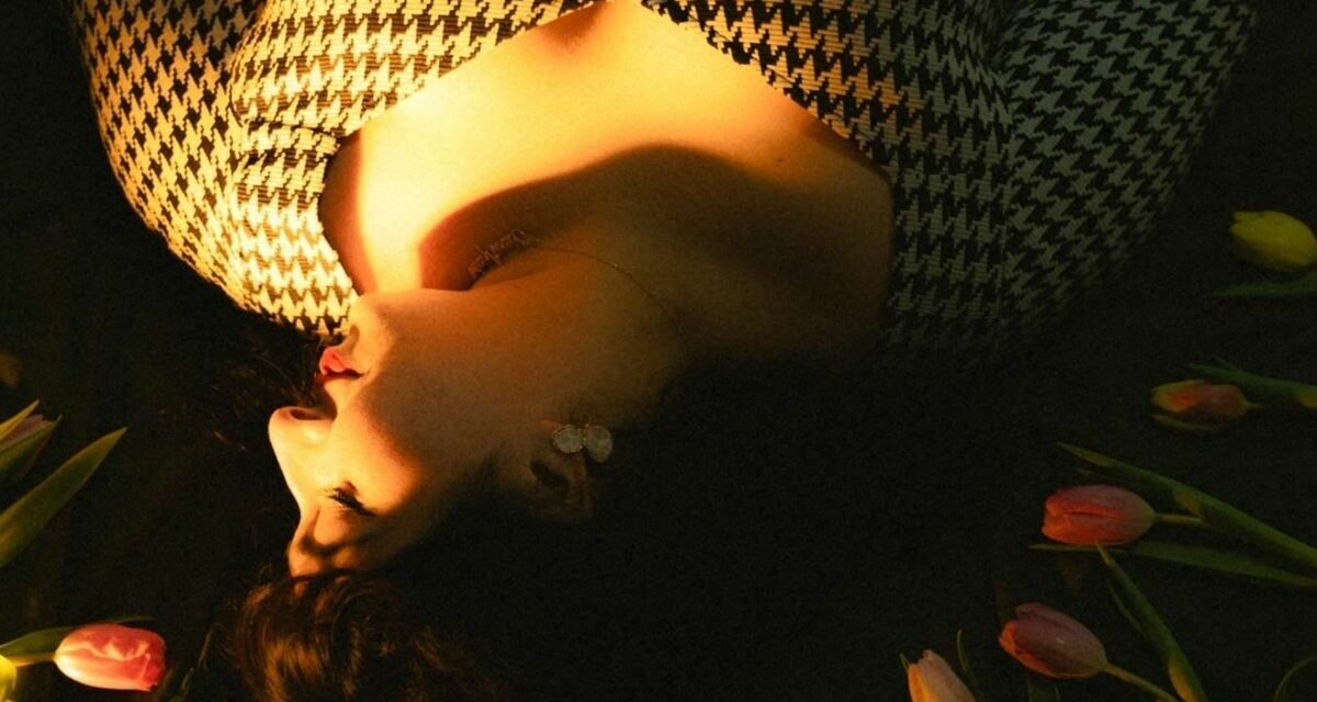 ARIÁDNE unveils new song, “You’re Drowning Too” – Aipate