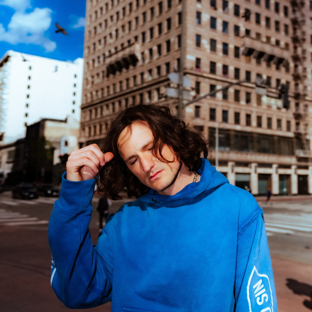 CADE is back on our stereos with new song, “Love To Be Let Down” – Aipate