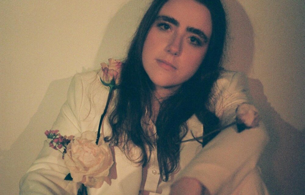 New song finds Argentine singer Tuta “Working Overtime” – Aipate