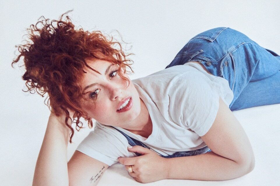 Sara Diamond returns a powerful new single, “Mother” – Aipate