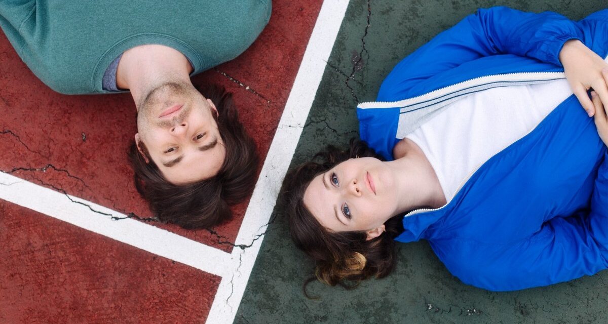 Silver Liz are back with a new song, “Trixie’s Crying” – Aipate